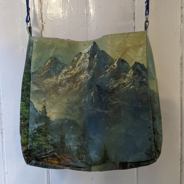 Vintage painting bag - snowy mountain