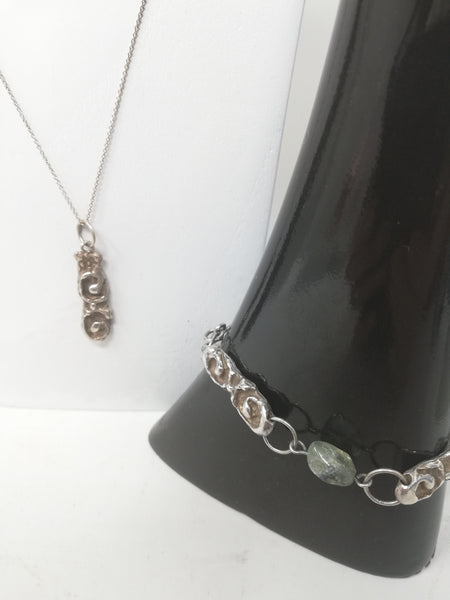 Enrica Barri silver necklace and bracelet set